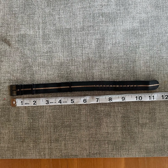 Black with Gold Stripe Nato Nylon Watch Band Military 19mm Diver Style - Picture 4 of 9